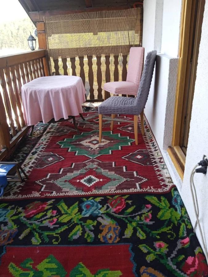 Отель Privatni Smjestaj Kurtalija Яйце Экстерьер фото